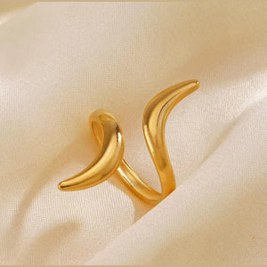 Golden twist ring